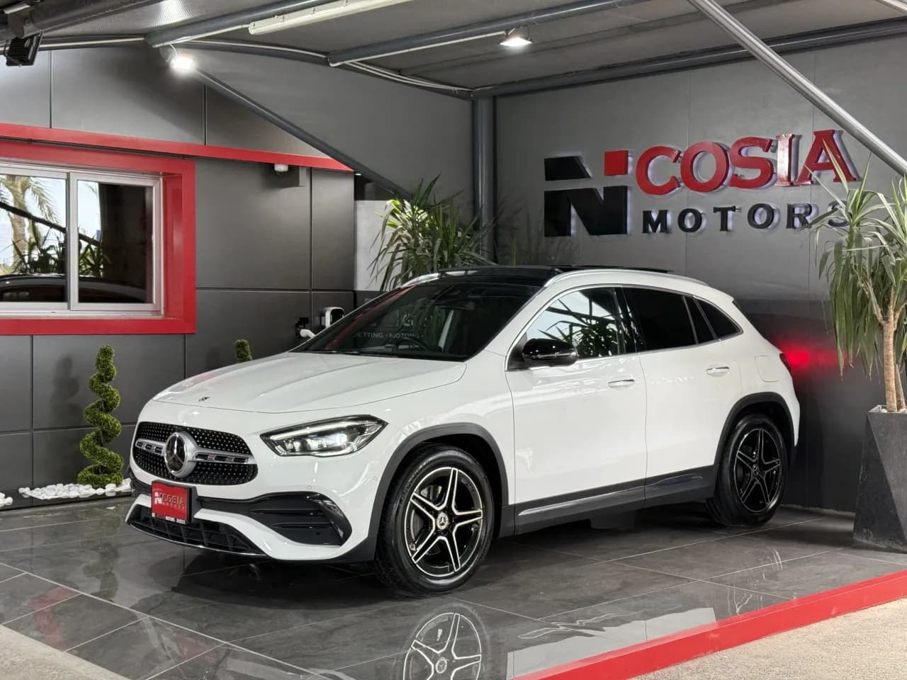 Mercedes-Benz GLA 200d 2023