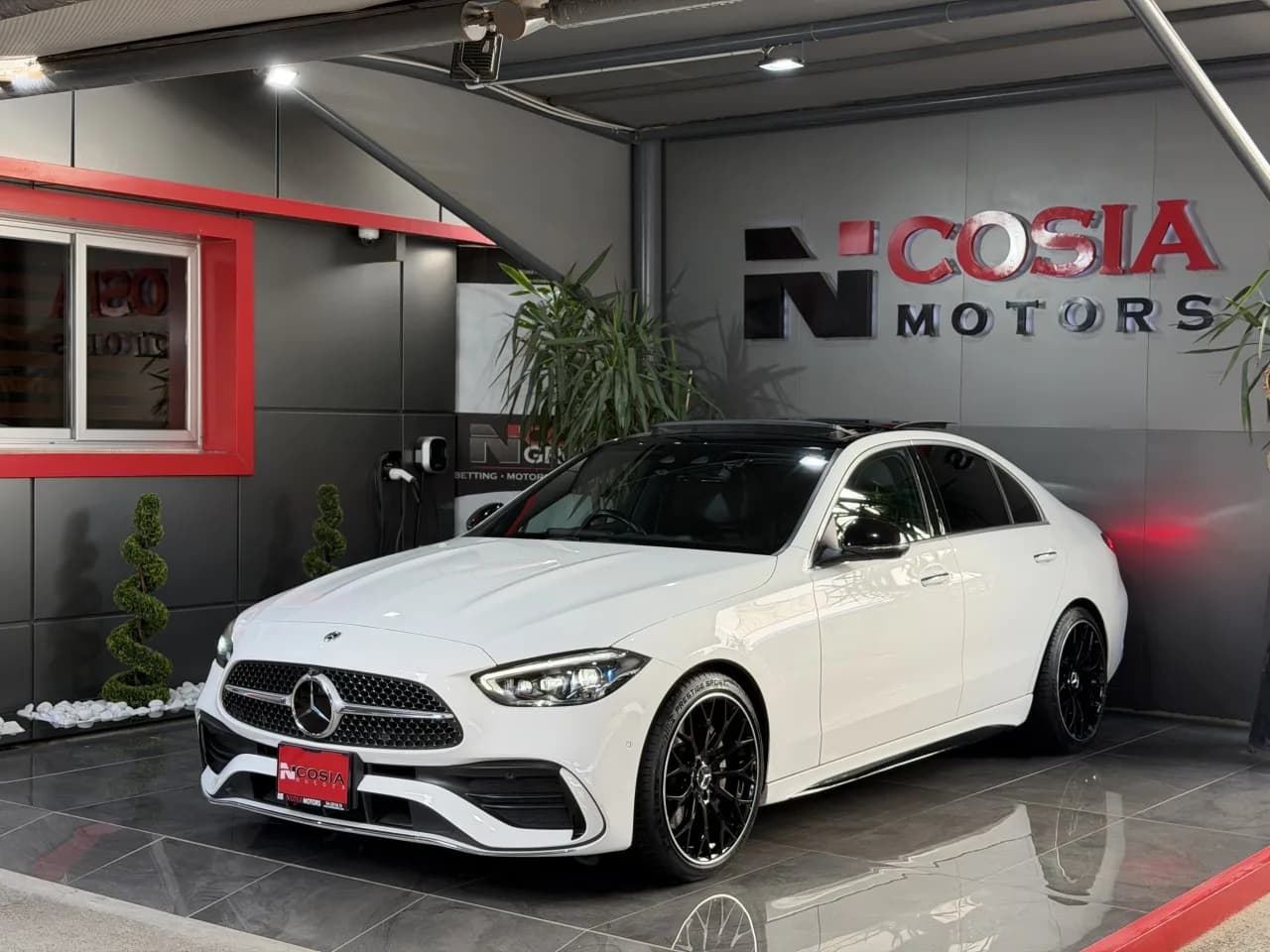 Mercedes-Benz C220 AMG 2024