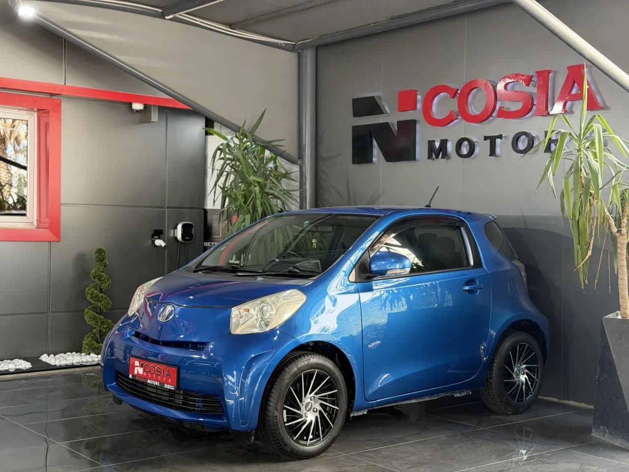 Toyota IQ