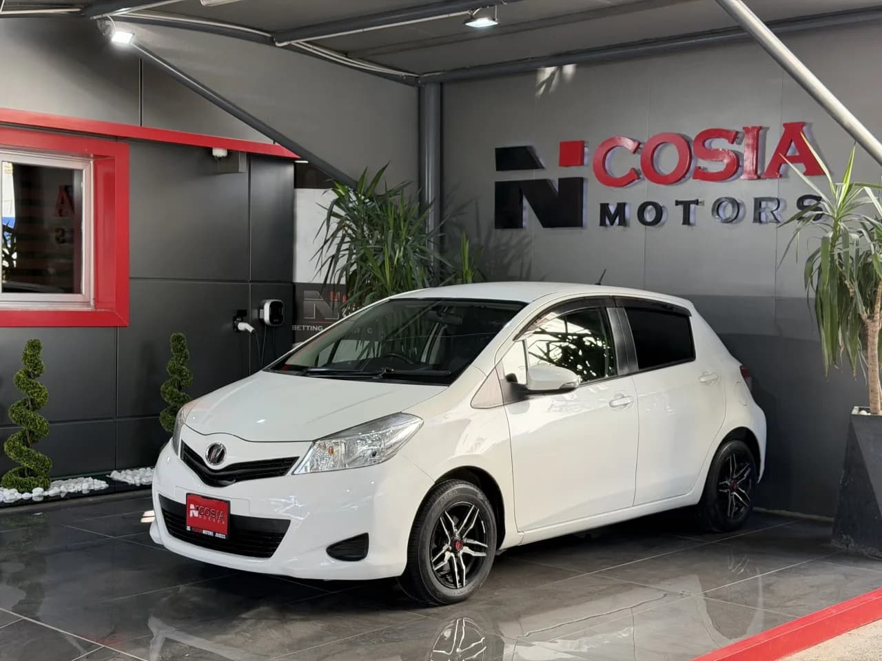 Toyota VİTZ 2013